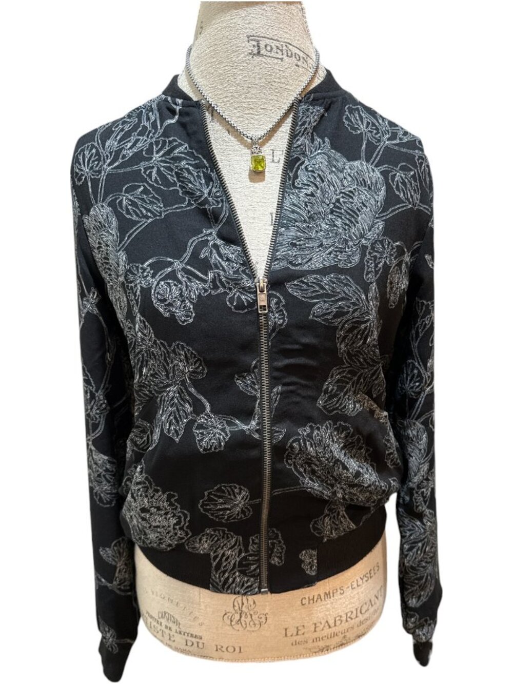 Vero Moda Sz S Black & White Floral Full Zip Electra Bomber Jacket